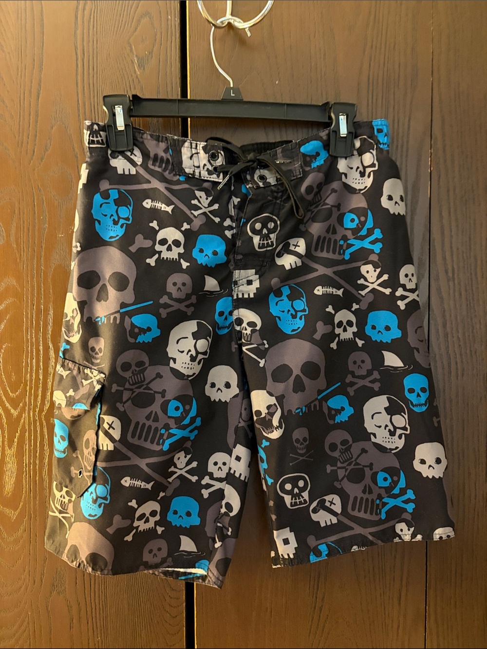 Hang Ten boy’s Black Board Swim Shorts Size Medium.